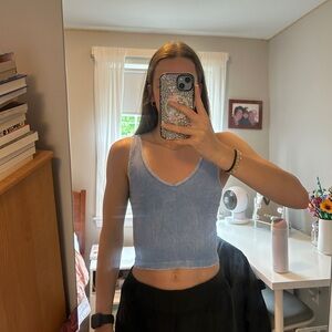 washed light blue vintage v neck crop tank top🩵
